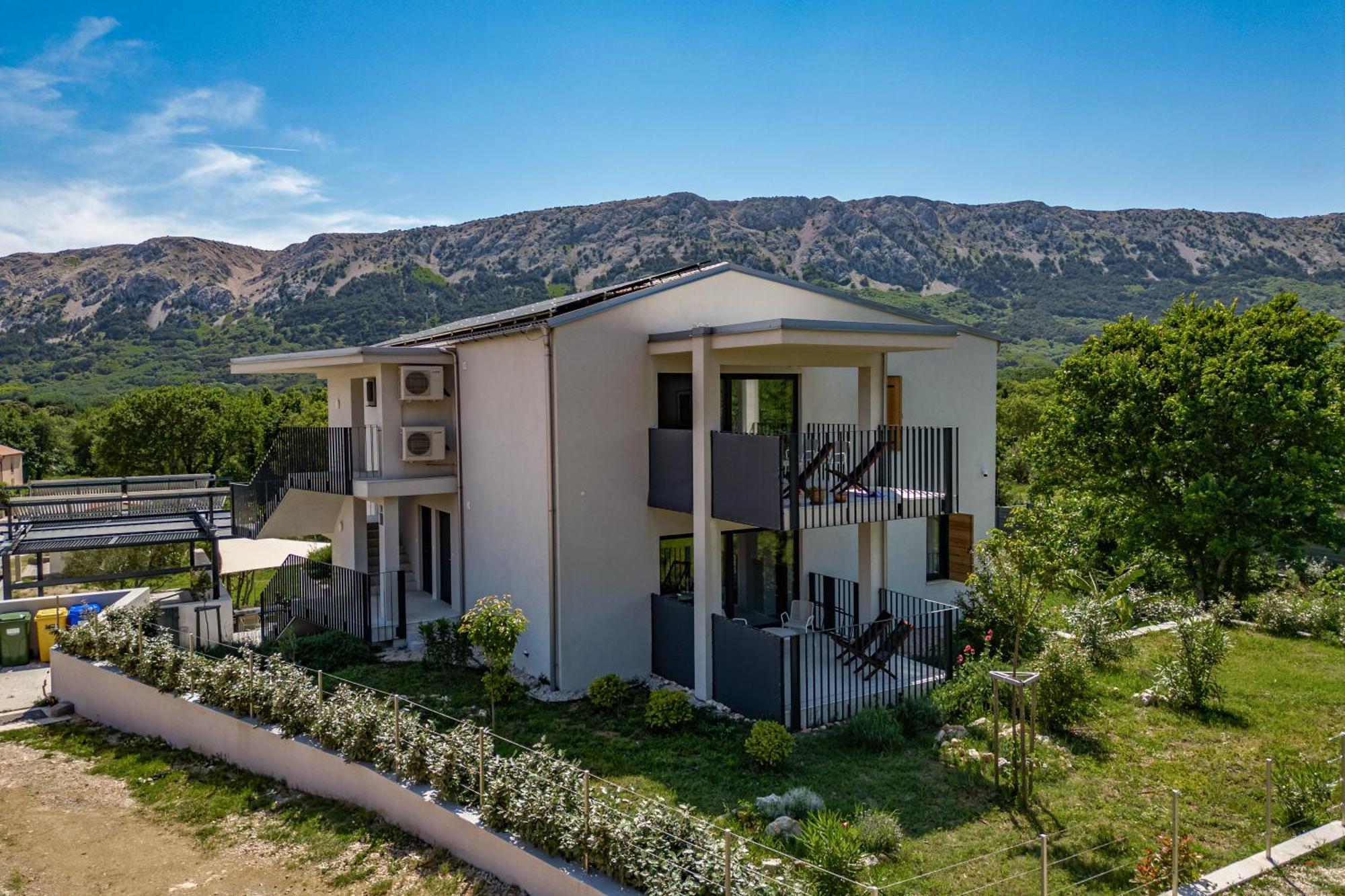 Sapore Di Mare Apartments - Happy Rentals Baška Екстериор снимка